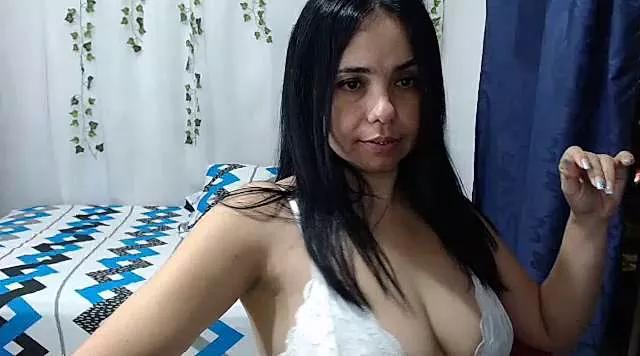 Entertain your itch for girls livestreamers with our collection of stunning models, skilled in the art of temptation and delight.
