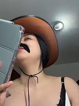 Selena_Roa from StripChat is Freechat