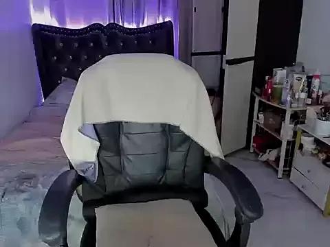 Selene14 from StripChat is Freechat
