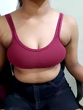 Entertain your itch for girls livestreamers with our collection of stunning models, skilled in the art of temptation and delight.