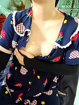 Entertain your itch for girls livestreamers with our collection of stunning models, skilled in the art of temptation and delight.