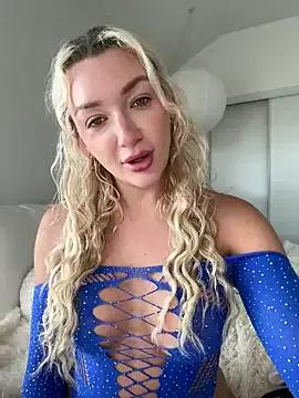Entertain your itch for girls livestreamers with our collection of stunning models, skilled in the art of temptation and delight.