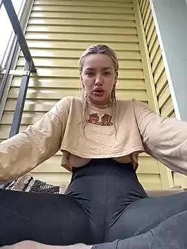 Photos of Sextazy from StripChat is Freechat