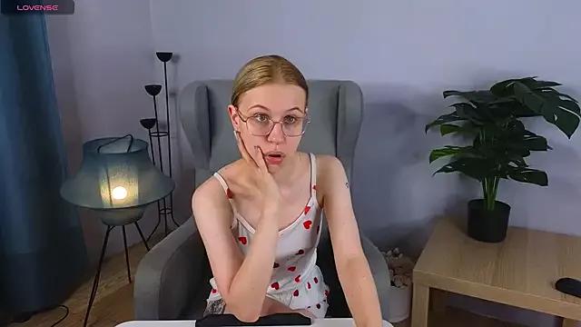 sexualactivity from StripChat is Freechat