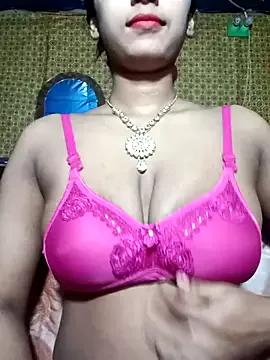 sexy-_Lisa from StripChat is Freechat