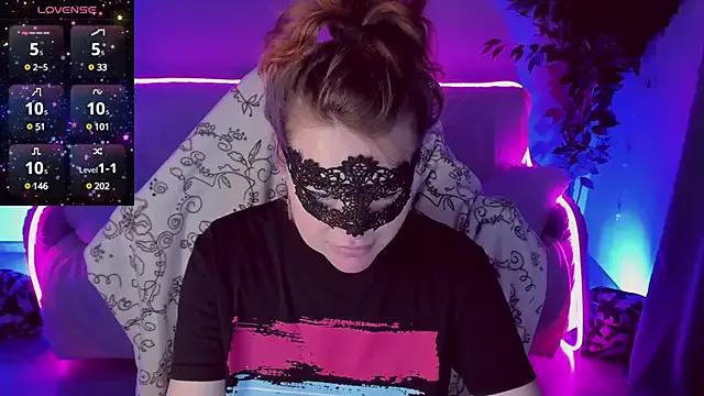 Sexy-Housewife from StripChat is Freechat