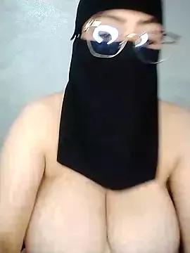 Sexy__Arab from StripChat is Freechat