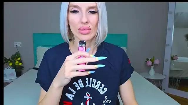 sexy_ameli from StripChat is Freechat