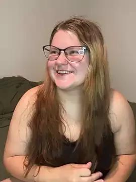 sexybee124 from StripChat is Freechat