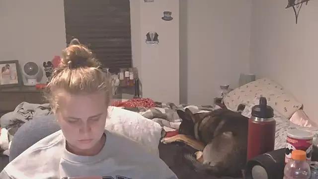 Sexyblonde12344 from StripChat is Freechat