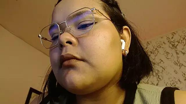 Photos of sexychubby___ from StripChat is Freechat
