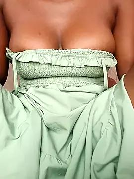 sexylalah from StripChat is Freechat