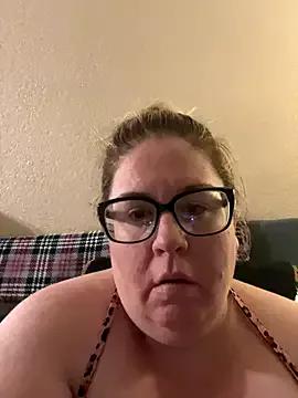 sexymommy1988 from StripChat is Freechat