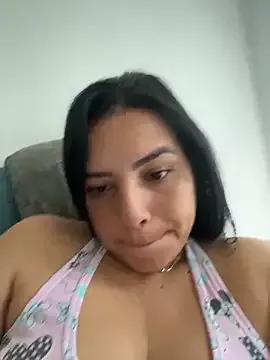 Photos of Sexymoom32 from StripChat is Freechat
