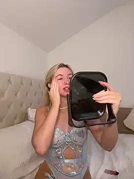 Entertain your itch for girls livestreamers with our collection of stunning models, skilled in the art of temptation and delight.