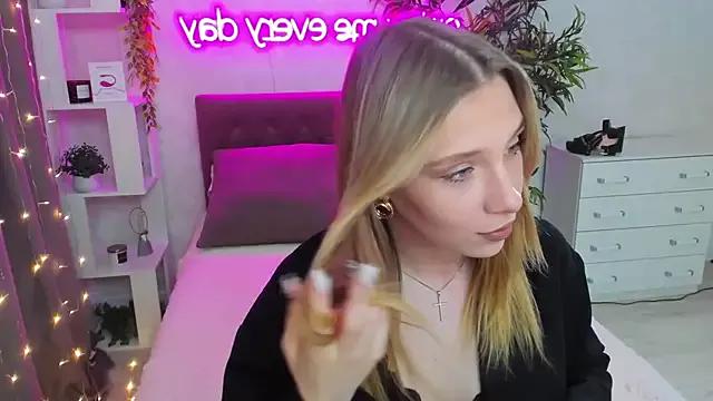 Entertain your itch for girls livestreamers with our collection of stunning models, skilled in the art of temptation and delight.