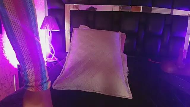 sh_malala from StripChat is Freechat