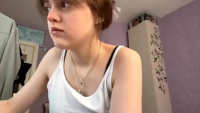 ShannanJou from StripChat is Freechat