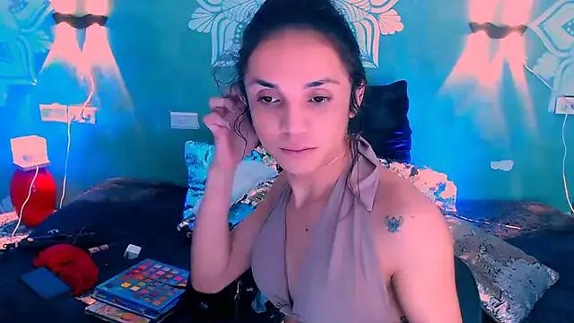 Entertain your itch for girls livestreamers with our collection of stunning models, skilled in the art of temptation and delight.