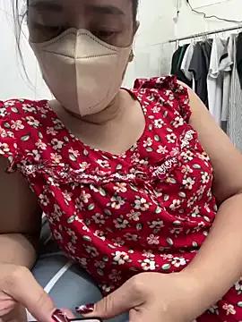 sharon-Hanna from StripChat is Freechat