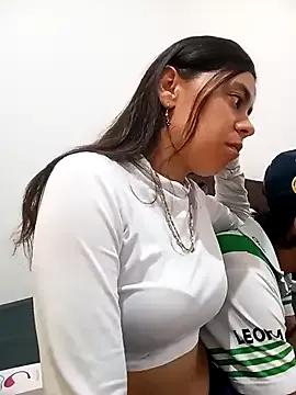 SharonDustLove from StripChat is Freechat
