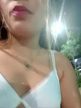Sharyt_Naughty from StripChat is Freechat