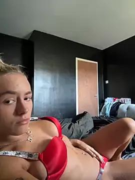 ShortySweet from StripChat is Freechat