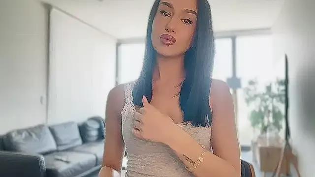 shy_Colette from StripChat is Freechat