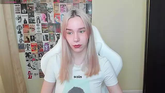 Entertain your itch for girls livestreamers with our collection of stunning models, skilled in the art of temptation and delight.