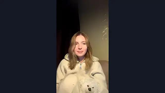 sindi_love_u from StripChat is Freechat