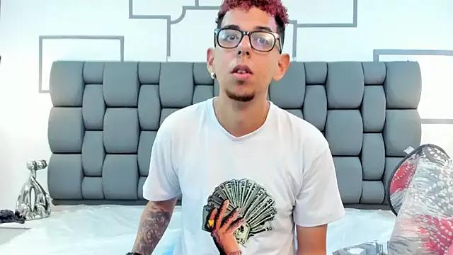 Entertain your itch for girls livestreamers with our collection of stunning models, skilled in the art of temptation and delight.