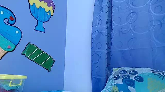 skinnykalitzo18 from StripChat is Freechat
