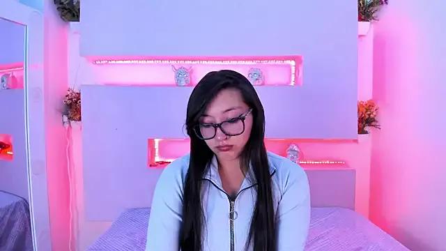 Skye_bluee_ from StripChat is Freechat