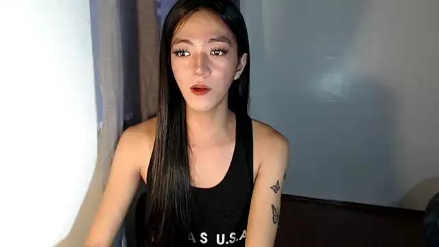 slimladyxoxo from StripChat is Freechat