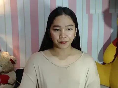 slut_clio from StripChat is Freechat