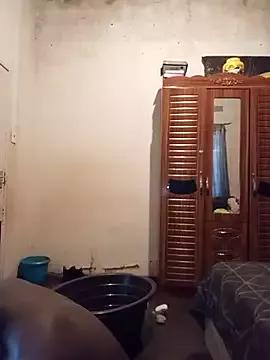 small_D94 from StripChat is Freechat