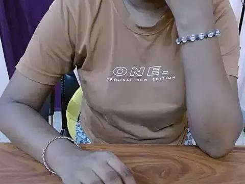 Smily_boobi_queen from StripChat is Freechat
