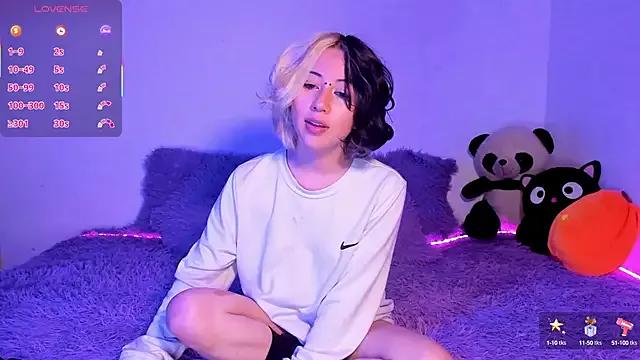 Sofia_Equis from StripChat is Freechat