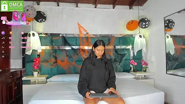 sofia_gomez1_ from StripChat is Freechat