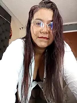 Entertain your itch for girls livestreamers with our collection of stunning models, skilled in the art of temptation and delight.