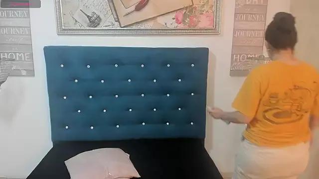 sofiaclauss from StripChat is Freechat