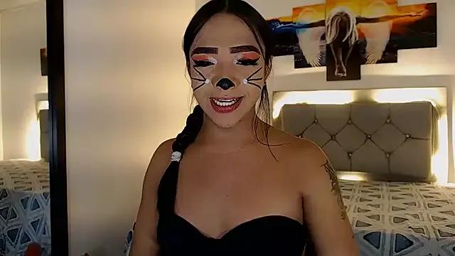 Entertain your itch for girls livestreamers with our collection of stunning models, skilled in the art of temptation and delight.