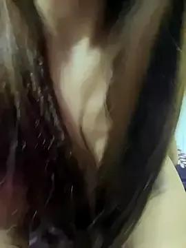 Sofiyaa_39 on StripChat