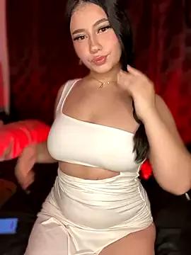 Entertain your itch for girls livestreamers with our collection of stunning models, skilled in the art of temptation and delight.