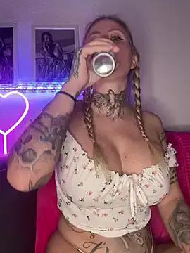 Entertain your itch for girls livestreamers with our collection of stunning models, skilled in the art of temptation and delight.