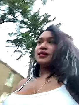 SophiaWil_ from StripChat is Freechat