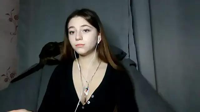 Sophiecuttie from StripChat is Freechat