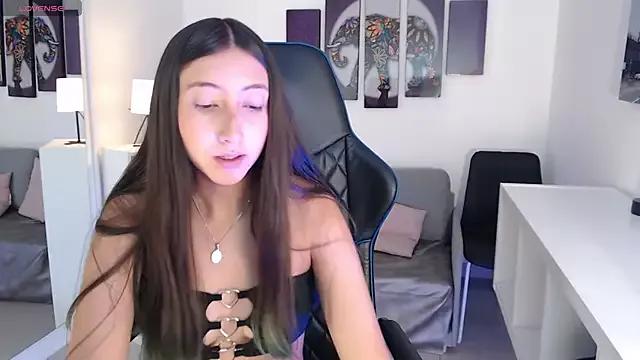 soy_gabydicardy from StripChat is Freechat