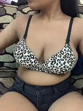 Sparkle-Soul from StripChat is Freechat