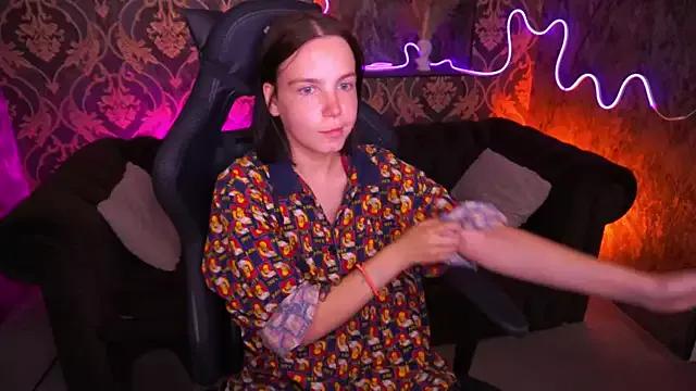 SpicyyDollie from StripChat is Freechat